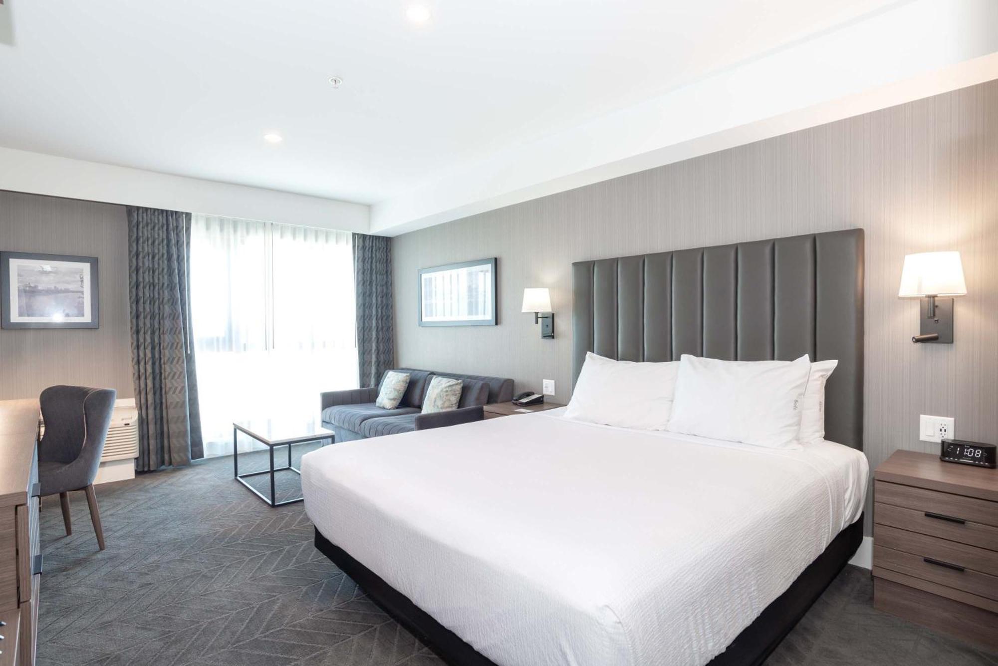 Sandman Signature Saskatoon South Hotel Dış mekan fotoğraf